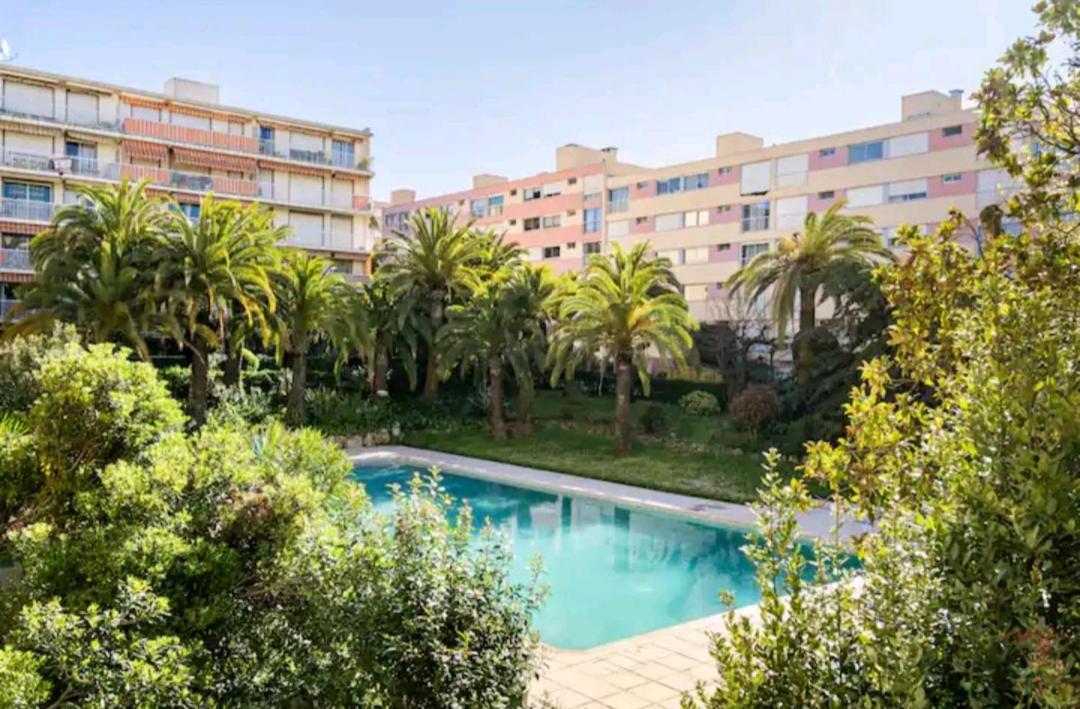 Design Loft Studio Climatise Parking Et Piscine فالوريس المظهر الخارجي الصورة